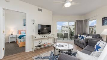 2 bedrooms, desk, iron/ironing board, travel cot