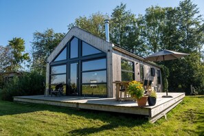 House | 3 bedrooms, bed sheets