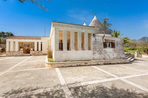 Exterior - 2845 Trulli Carvaloo by Barbarhouse (Martina Franca)