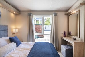 Cabin, Multiple Beds | 2 bedrooms, iron/ironing board, free WiFi, bed sheets - Luxury Lodge's Loch Earn (Crieff)
