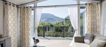 Luxury Lodge's Loch Earn
