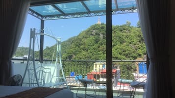 Family Studio | City view