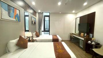Superior Twin Room | Premium bedding, minibar, in-room safe, desk