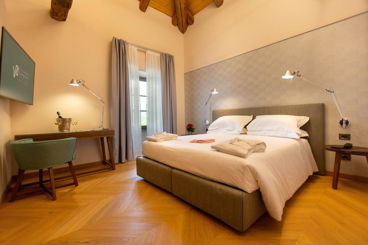 Classic Room | เครื่องนอนระดับพ รีเมียม, ผ้านวมขนเป็ด, มินิบาร์, ตู้นิรภัยในห้องพัก