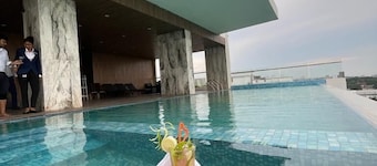 Grand River View Hotel