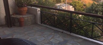 Glamorous apartment with sea view