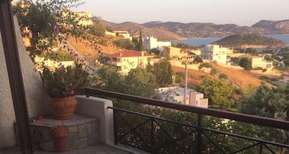 Glamorous apartment with sea view