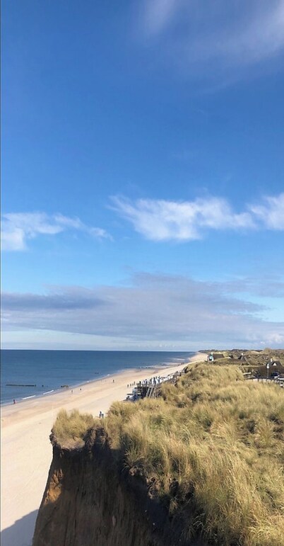 80-square-meter vacation home—located on Ballumweg in Sylt