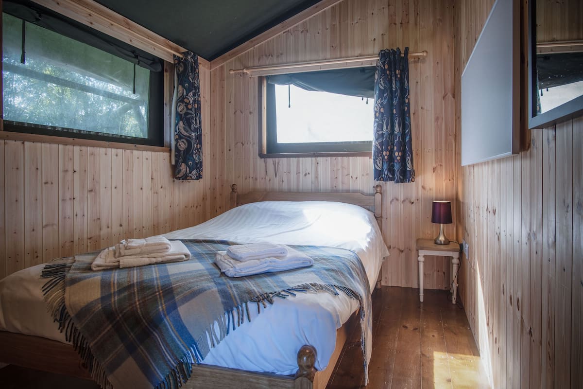 Luxury Tent | 2 bedrooms, individually decorated, individually furnished, bed sheets