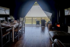 Luxury Tent | Living area | 29-inch TV with digital channels