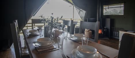 Luxury Tent | In-room dining