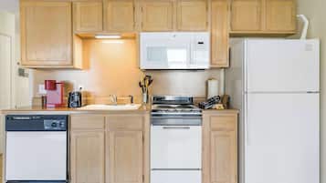 Condo, 1 Queen Bed with Sofa bed, Patio, Garden View (Fall Creek Abby in the Ozarks) | Private kitchen | Coffee/tea maker