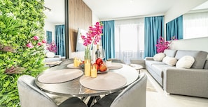Deluxe Suite (Wyspiańskiego 39) | Hypo-allergenic bedding, individually decorated, individually furnished - Baltic-Apartments - Sun Towers (Swinoujscie)