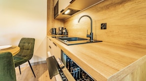 Deluxe Studio Suite (Wyspiańskiego 39) | Private kitchenette