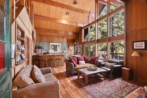 House, Multiple Beds, Balcony, Mountain View | Living room | 40-inch TV with digital channels, fireplace - Grandview Chalet (Tahoe City)