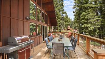 House, Multiple Beds, Balcony, Mountain View | Balcony