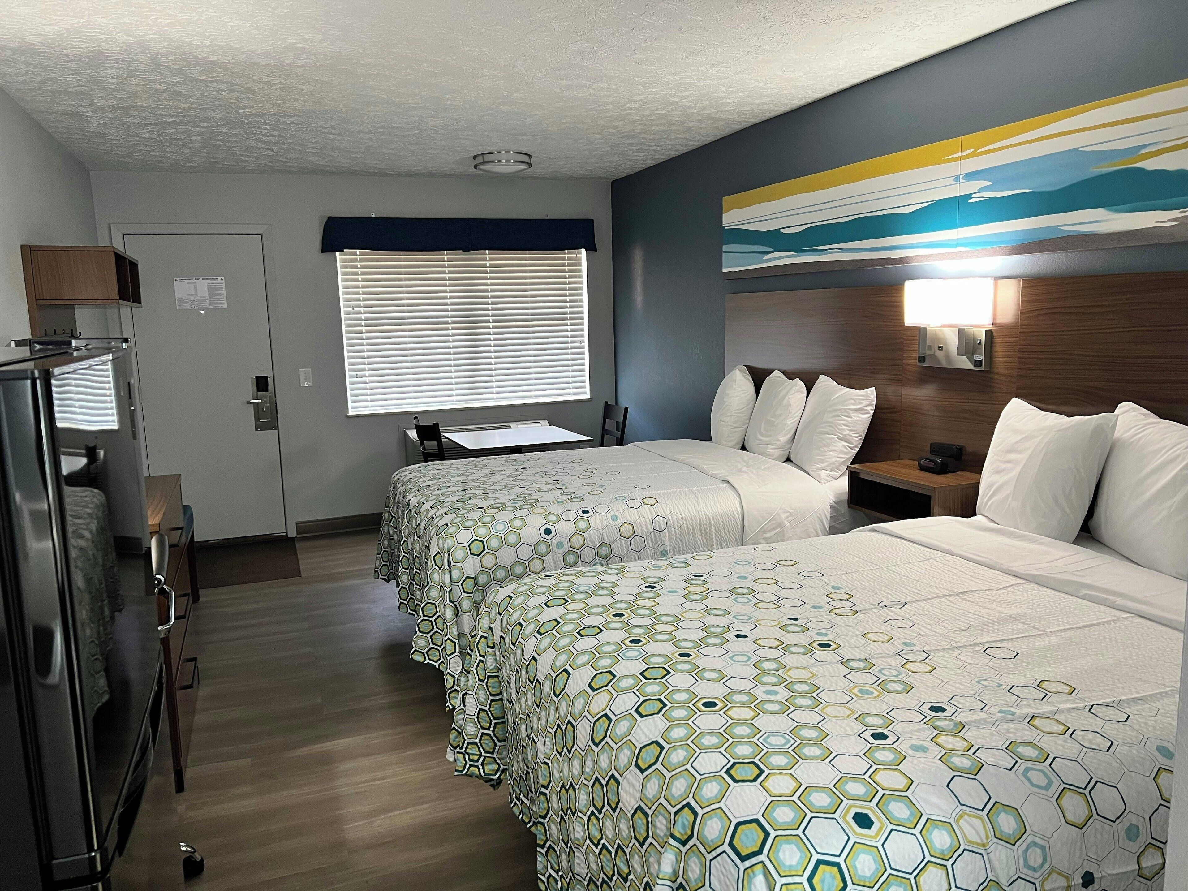 Studio - 2 queensize-sängar - icke-rökare | Skrivbord, arbetsyta för laptop och mörkläggningsgardiner