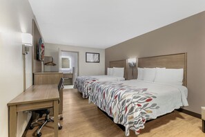 Phòng Deluxe, 2 giường cỡ queen, không hút thuốc | Trang bị nội thất với thiết kế riêng biệt, bàn 