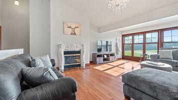 Smart TV, fireplace, video games, DVD player