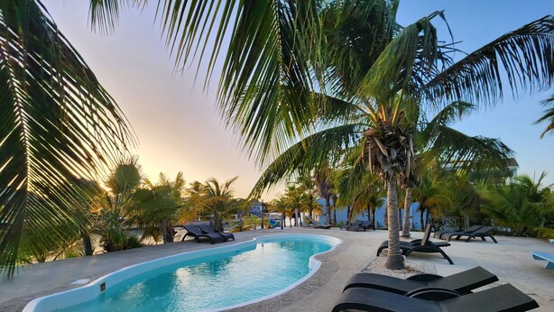Outdoor pool - Beautiful condo with sea view (Kralendijk)