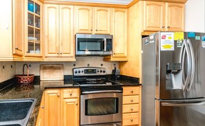 Fridge, microwave, oven, stovetop - Pier Pressure - Amazing Oceanfront 6 BR Half Duplex; Hot Tub and more! Pet (Surf City)