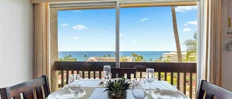 Studio Suite, 1 King Bed with Sofa bed, Kitchen, Ocean View (Kona Mansions #A303) | Dining