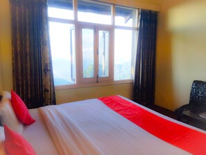Deluxe Room - Hotel Surya Resort (Dalhousie)