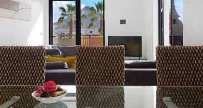 Villa "Recanto Dourado" with Sea View, Private Garden & Wi-Fi