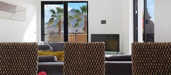 Villa "Recanto Dourado" with Sea View, Private Garden & Wi-Fi