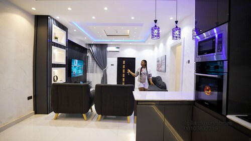 Gorgeous Luxury 2 Bedroom Apartment Gillant Luxury Homes