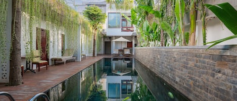 Alberca al aire libre