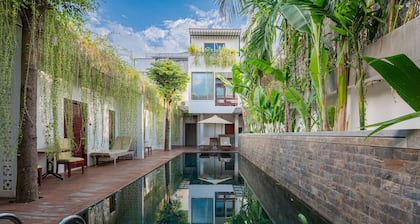 Victoria Central Residence