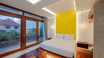 Roof Top Grand Suite | In-room safe, individually decorated, individually furnished, desk