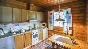 Fridge, microwave, cookware/dishes/utensils