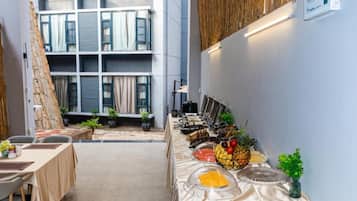 Petit déjeuner buffet