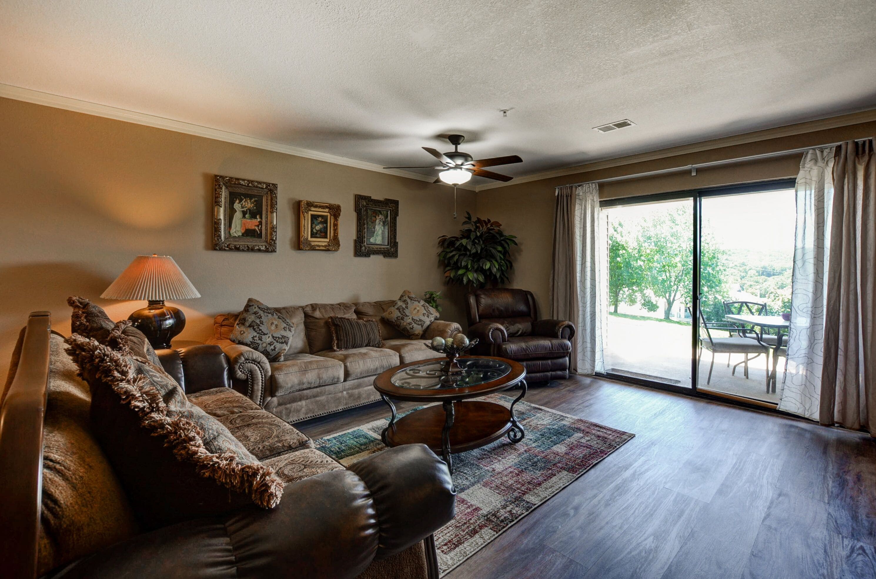 Condo, Multiple Beds, Hot Tub | Living room | 40-inch TV with cable channels