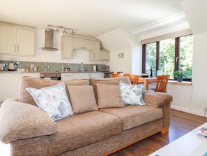 Living room - The Mews (Bodmin)