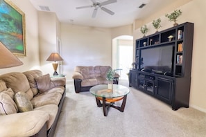 Casa, 4 habitaciones | Sala de estar