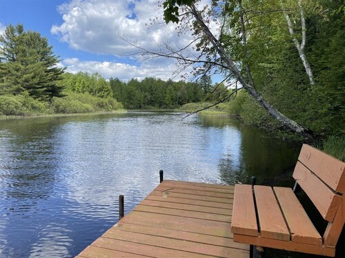 Tree Top Retreat on the Peaceful Flambeau River!