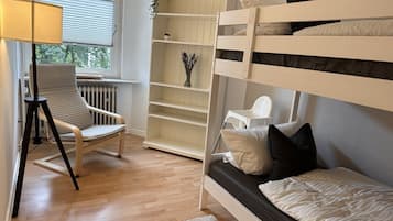 2 Schlafzimmer, Bügeleisen/Bügelbrett, Reisekinderbett, kostenloses WLAN