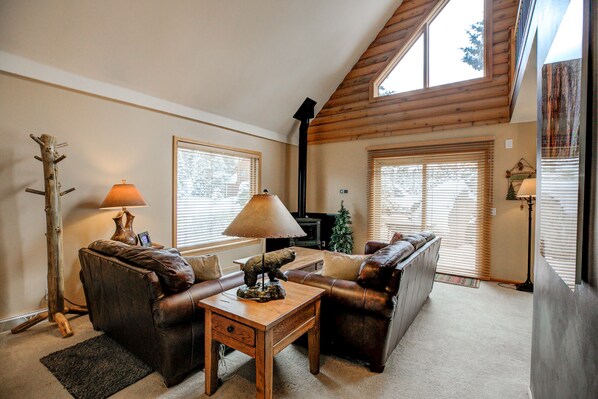 TV, fireplace, DVD player