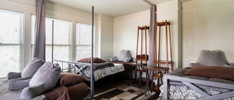 1 bedroom, WiFi, bed sheets