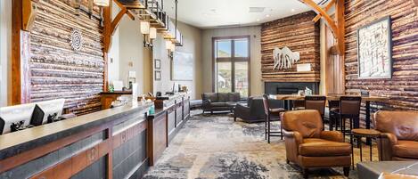 Appart'hôtel, 1 grand lit et 1 canapé-lit, bain à remous, vue montagne | Intérieur