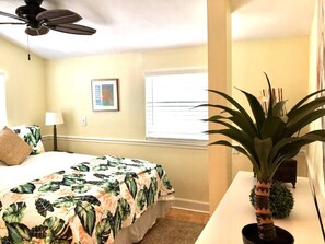 2 bedrooms, desk, iron/ironing board, WiFi