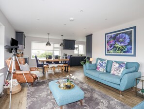 غرفة المعيشة