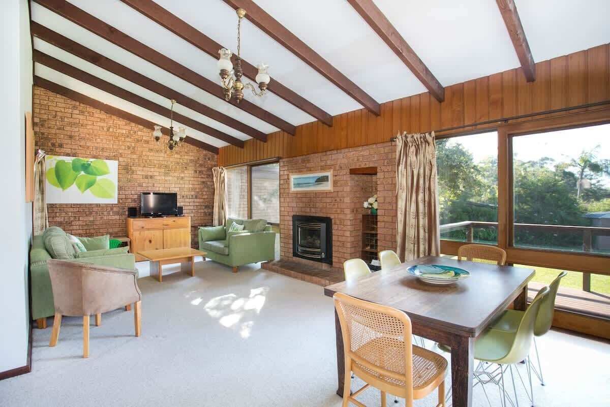 TV, fireplace, DVD player