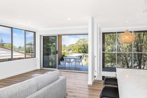 تلفزيون، كُتُب