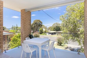 تناول الطعام بالخارج