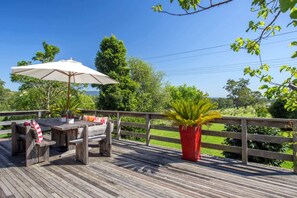 Outdoor dining - Stone Cottage at Milton (Woodstock)