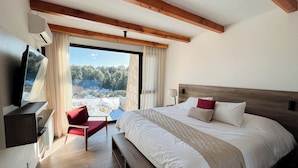Down duvets, in-room safe, laptop workspace, blackout curtains - Awka Apart Hotel (Villa La Angostura)